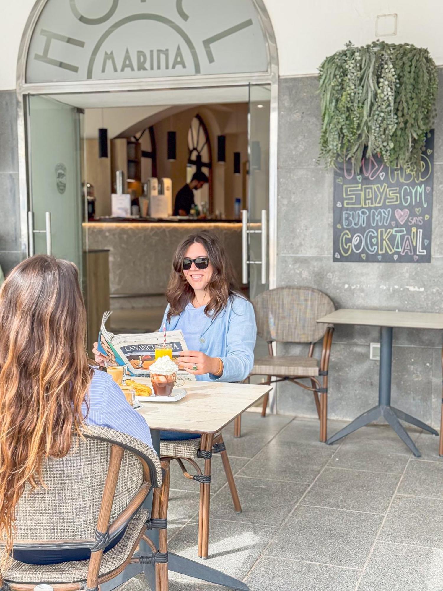 Hotel Marina روساس المظهر الخارجي الصورة